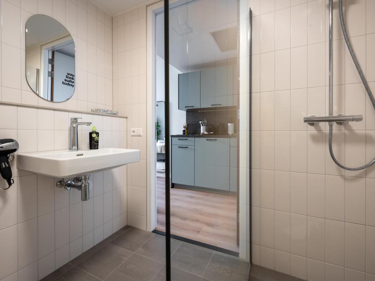 Limehome Eindhoven Gashouder Екстериор снимка